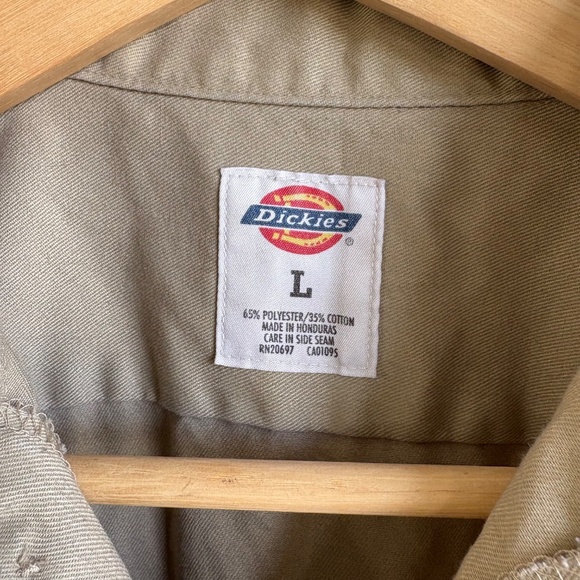 Vintage Dickies Men's L Khaki Work Shirt‎ Long Sleeve Button Down Y2K Utility - Picture 5 of 9